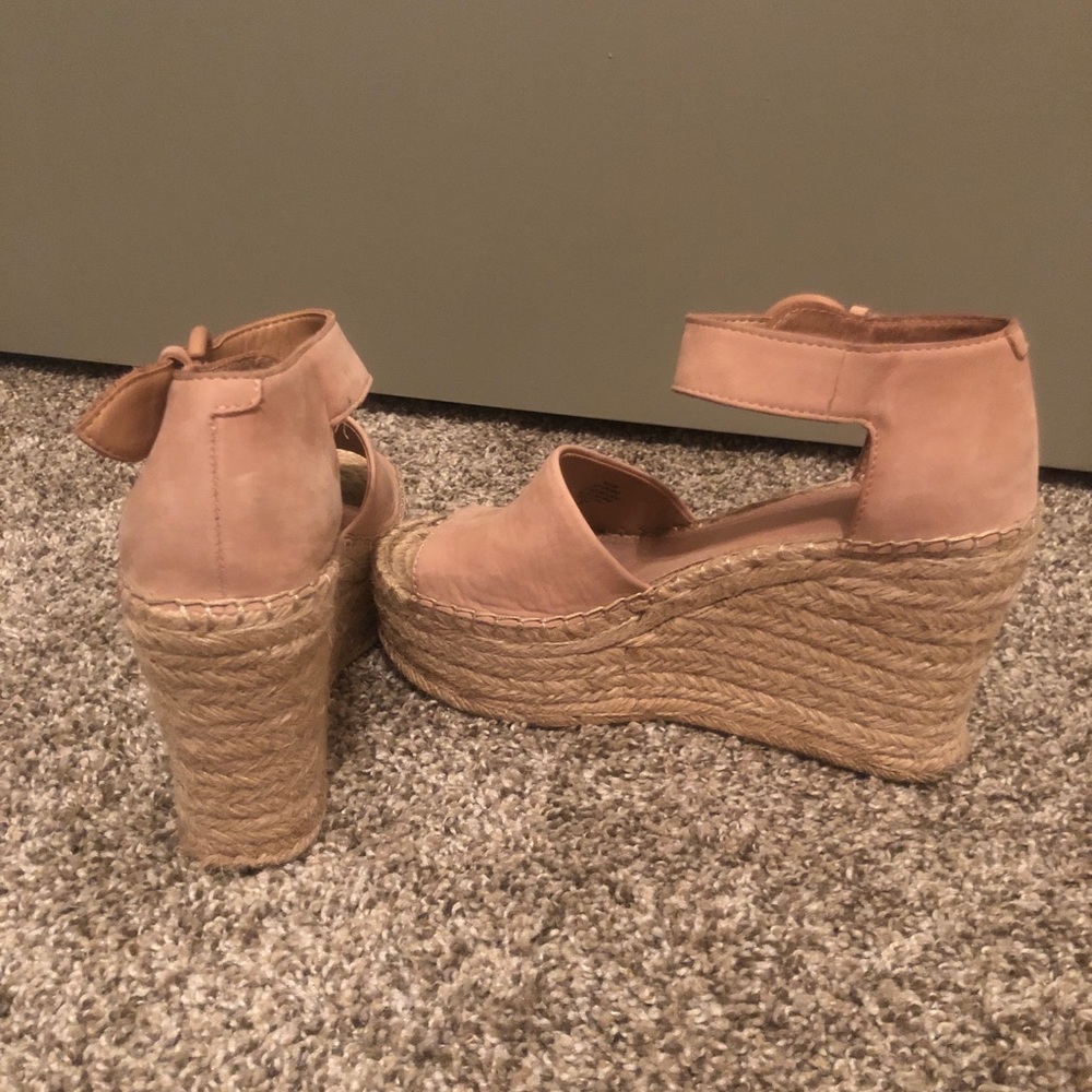Lightly Used Marc Fisher Alida Sandals - Picture 5 of 5